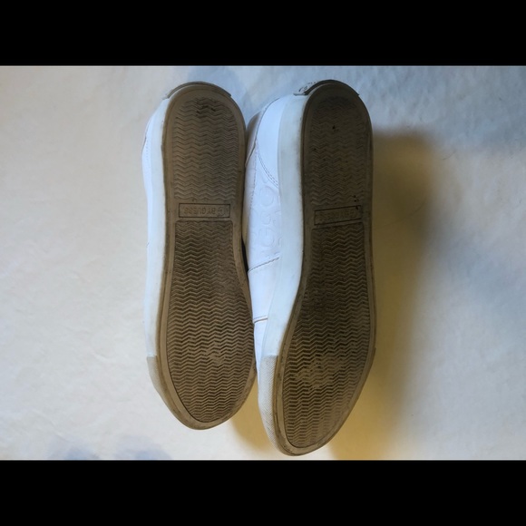 Guess Leather Sole Sneakers Size 11 - Picture 3 of 3